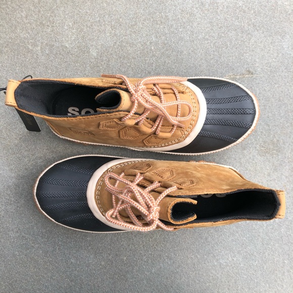 SOREL Out N About Plus Duck Boot - Picture 8 of 15